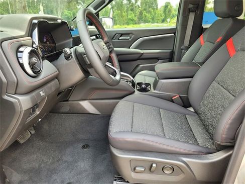 New 2025 Chevrolet Colorado Z71 image 10