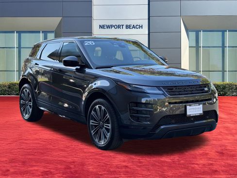 Used 2026 Land Rover Range Rover Evoque Dynamic SE AWD/4WD image 7
