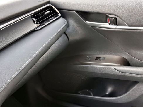 Certified 2024 Toyota Camry SE w/ Convenience Package image 26