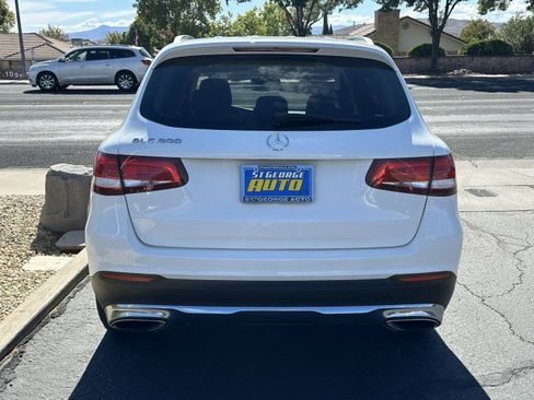 Used 2017 Mercedes-Benz GLC 300 w/ Premium 1 Package image 4