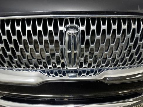 Used 2023 Lincoln Nautilus Reserve w/ Class II Trailer Tow Package image 9