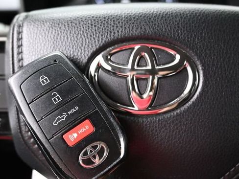 Used 2022 Toyota Tundra SR5 AWD/4WD image 45