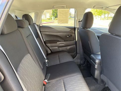 Used 2025 Mitsubishi Outlander Sport ES image 31