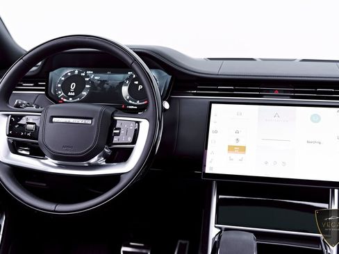 Used 2025 Land Rover Range Rover SE AWD/4WD image 56