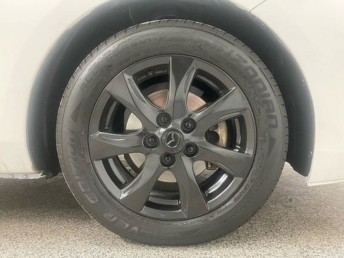 Used 2011 MAZDA MAZDA3 i Touring image 28