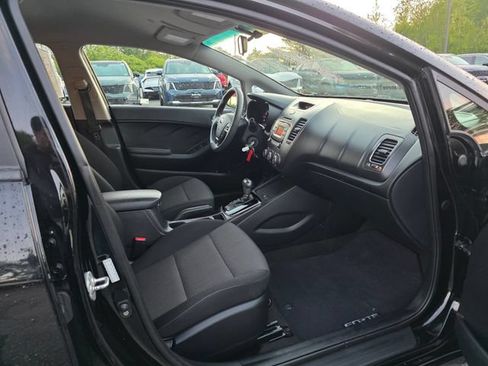 Used 2018 Kia Forte LX FWD image 11