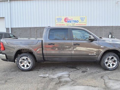 New 2026 RAM 1500 4x4 Crew Cab image 9