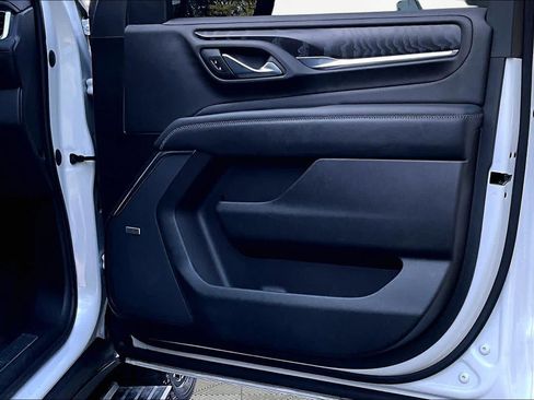 Used 2022 GMC Yukon XL Denali w/ Denali Premium Package RWD image 23