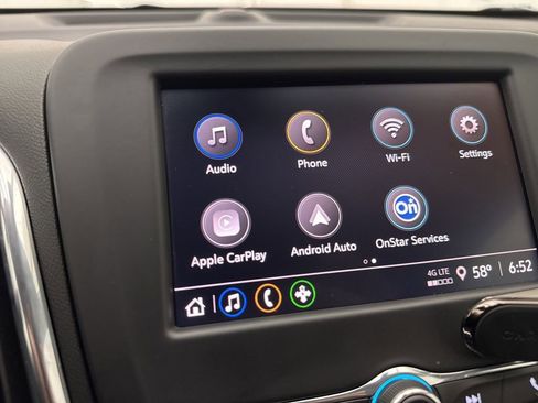 Used 2022 Chevrolet Equinox LT w/ Driver Convenience Package image 27