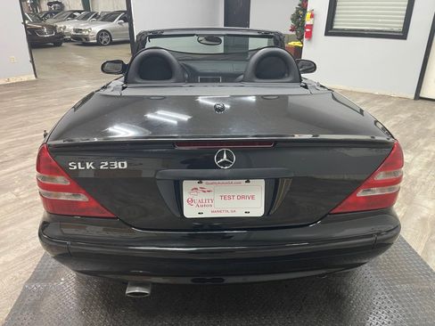 Used 2004 Mercedes-Benz SLK 230 image 17