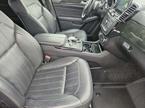 Used 2017 Mercedes-Benz GLS 450 4MATIC image 6