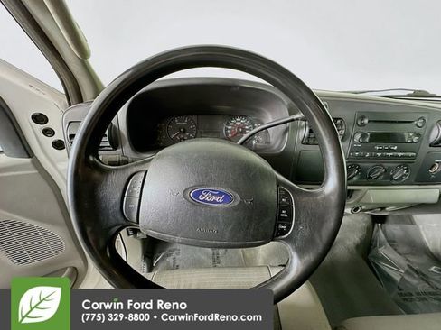 Used 2005 Ford F250 Lariat image 11