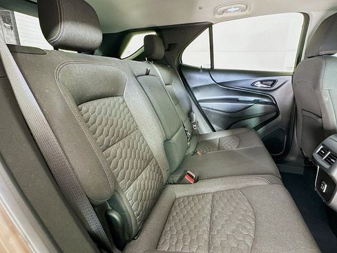 Used 2019 Chevrolet Equinox LT FWD image 24