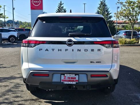 New 2026 Nissan Pathfinder SL AWD/4WD image 6