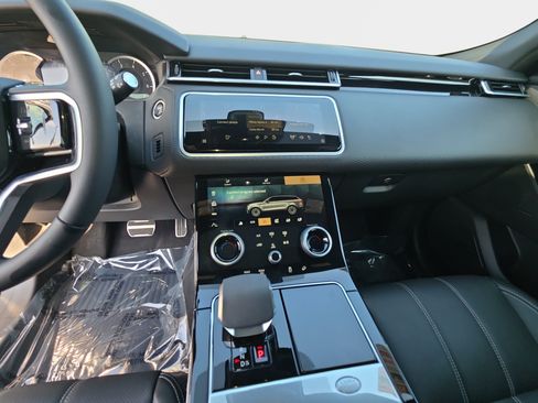 Used 2023 Land Rover Range Rover Velar R-Dynamic S AWD/4WD image 20