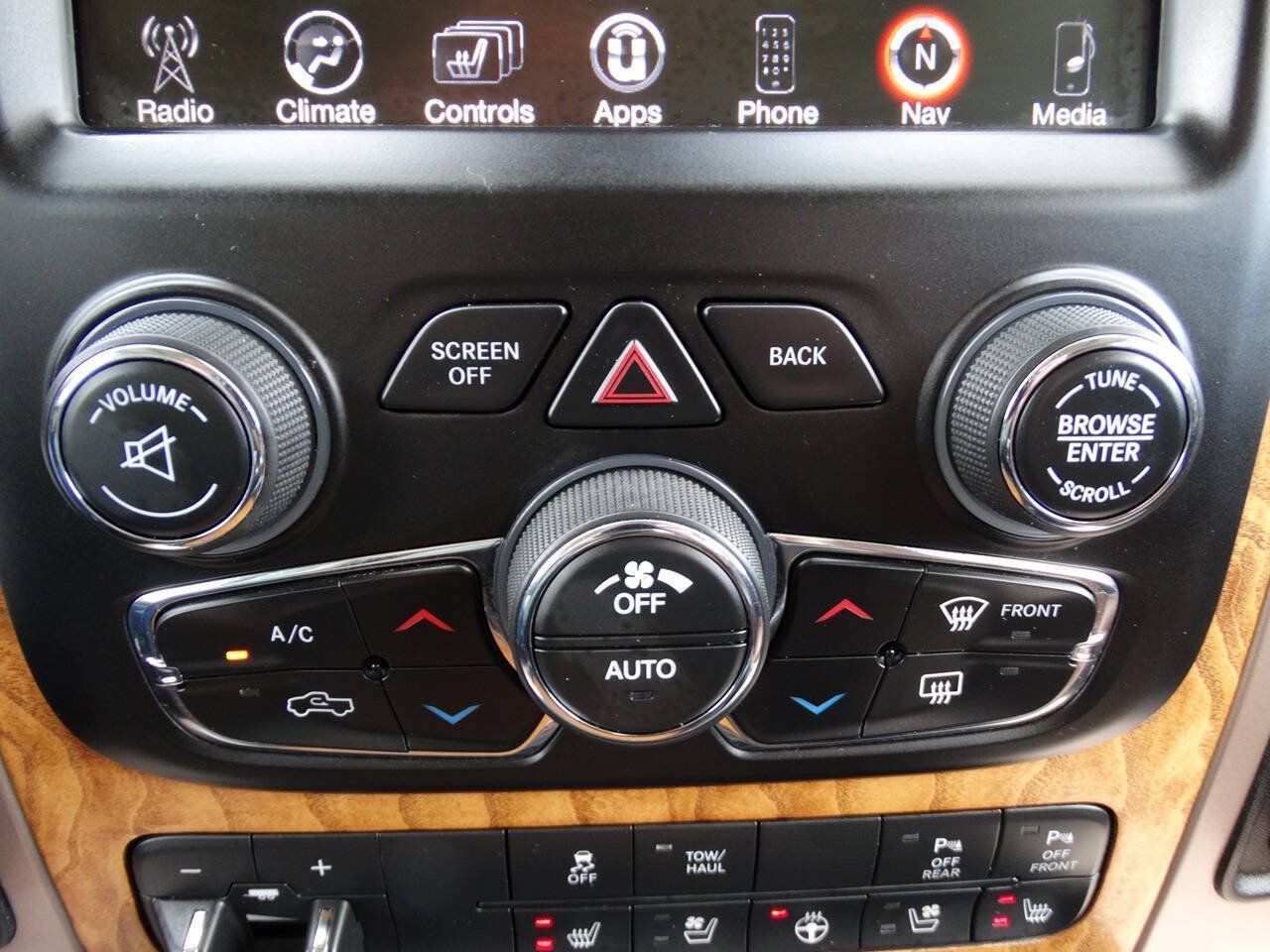 Used 2017 RAM 1500 4x4 Crew Cab Laramie Longhorn image 32