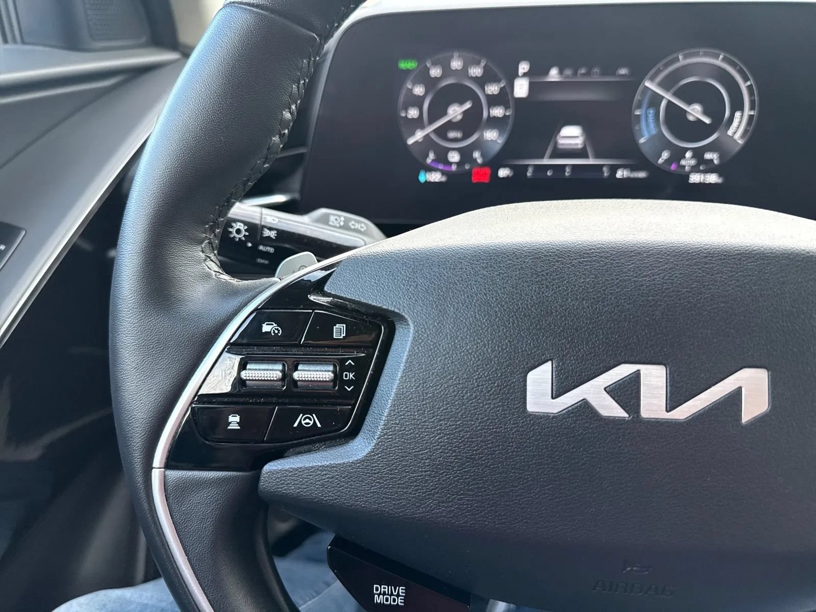 Used 2023 Kia Niro Wind w/ Wind Preserve Package FWD image 18