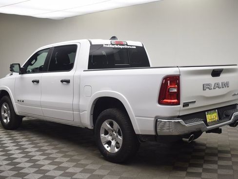 New 2026 RAM 1500 4x4 Crew Cab image 15