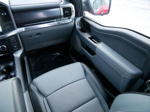 Used 2022 Ford F150 Lariat w/ Equipment Group 502A High image 11