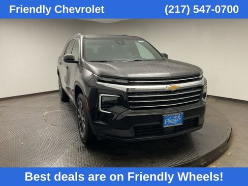 New 2026 Chevrolet Traverse LT image 1