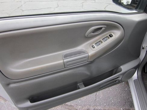 Used 2000 Suzuki Vitara JLX image 11