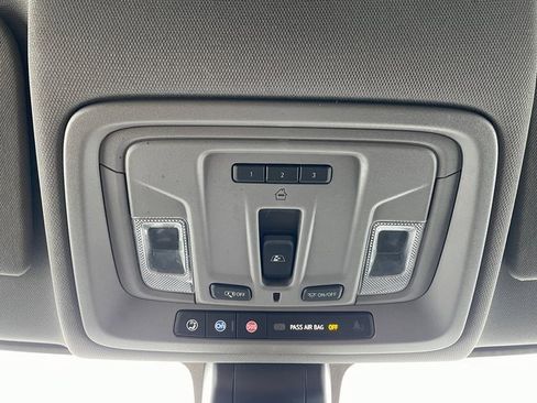 Used 2020 GMC Sierra 2500 SLT w/ SLT Premium Plus Package image 19