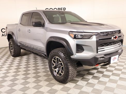 Used 2023 Chevrolet Colorado ZR2 w/ ZR2 Convenience Package III AWD/4WD image 1