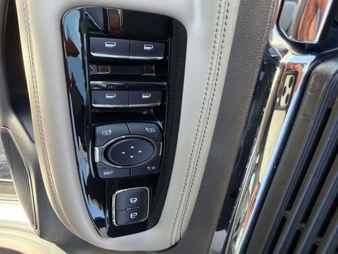 Certified 2020 Lincoln Corsair FWD w/ Premium Package image 12