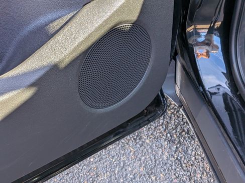 Used 2015 Ford Escape SE w/ Equipment Group 201A image 11