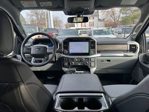 New 2025 Ford F150 Lariat w/ Equipment Group 501A Mid image 27