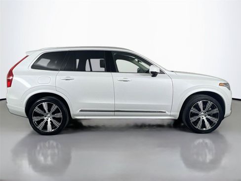 Used 2024 Volvo XC90 T8 Plus w/ Protection Package Premier AWD/4WD image 6