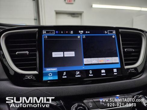 New 2026 Chrysler Voyager LX image 48