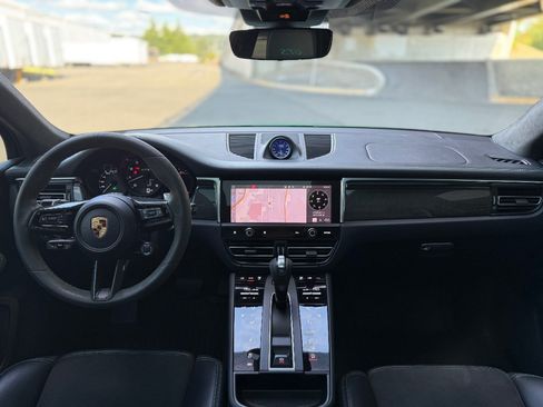 Used 2022 Porsche Macan GTS AWD/4WD image 22
