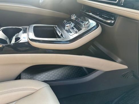 Certified 2023 Lincoln Nautilus AWD w/ Premium Package image 15