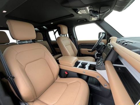 New 2026 Land Rover Defender 110 X-Dynamic SE AWD/4WD image 19