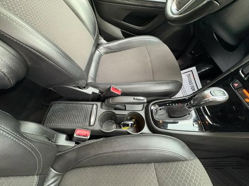 Used 2019 Buick Encore Preferred AWD/4WD image 11