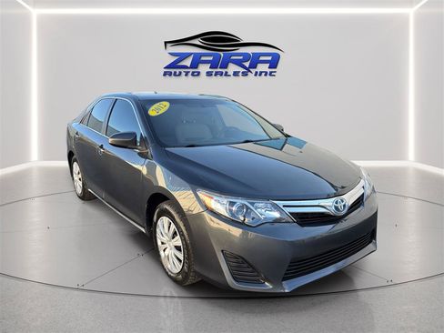 Used 2012 Toyota Camry LE FWD image 9