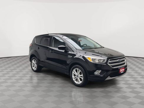 Used 2017 Ford Escape SE FWD image 27