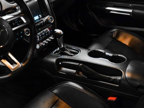 Used 2017 Ford Mustang GT Premium image 17