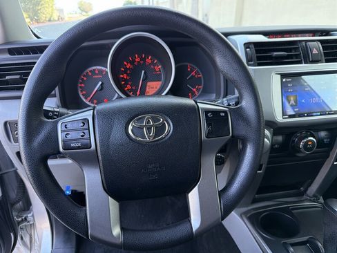 Used 2012 Toyota 4Runner SR5 RWD image 22