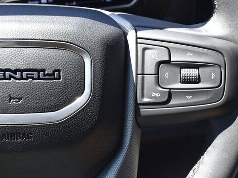 Used 2024 GMC Sierra 3500 Denali w/ Denali Reserve Package AWD/4WD image 18