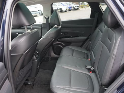 Used 2025 Hyundai Tucson Limited AWD/4WD image 18
