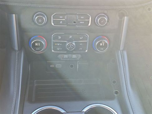 Used 2023 Chevrolet Tahoe LS image 25