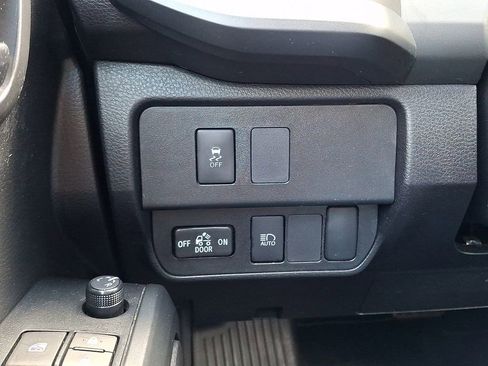 Used 2023 Toyota Tacoma SR AWD/4WD image 26