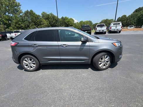 Used 2021 Ford Edge Titanium FWD image 12