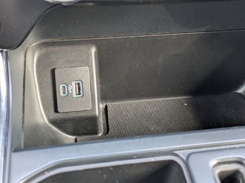 Used 2024 Ford F150 XLT w/ Mobile Office Package image 25