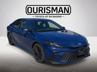 Used 2025 Toyota Camry SE w/ Convenience Package