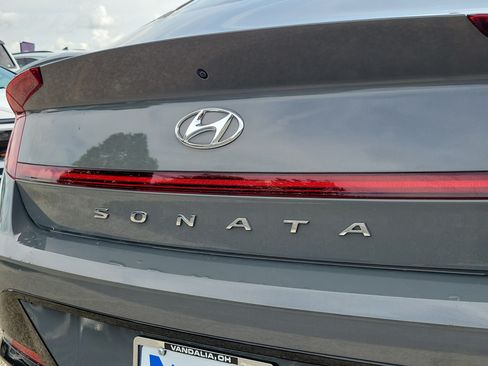 Used 2021 Hyundai Sonata SEL Plus w/ Tech Package FWD image 6