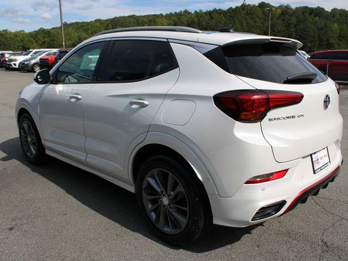 Used 2020 Buick Encore GX Essence w/ Experience Buick Package image 5