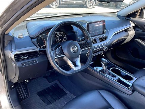Used 2024 Nissan Altima 2.5 SR image 18